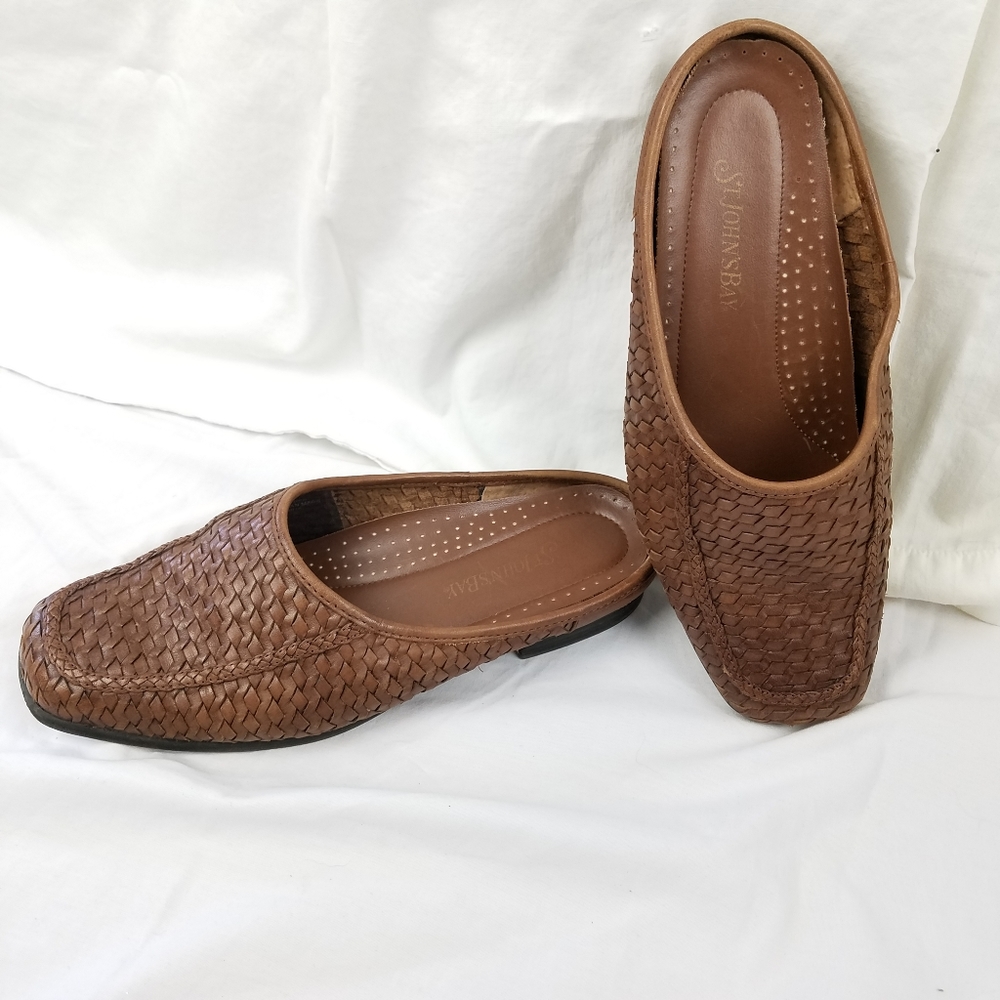 St. John's Bay Brown Woven Leather Open Heel Slip On Shoe  Sz 7W